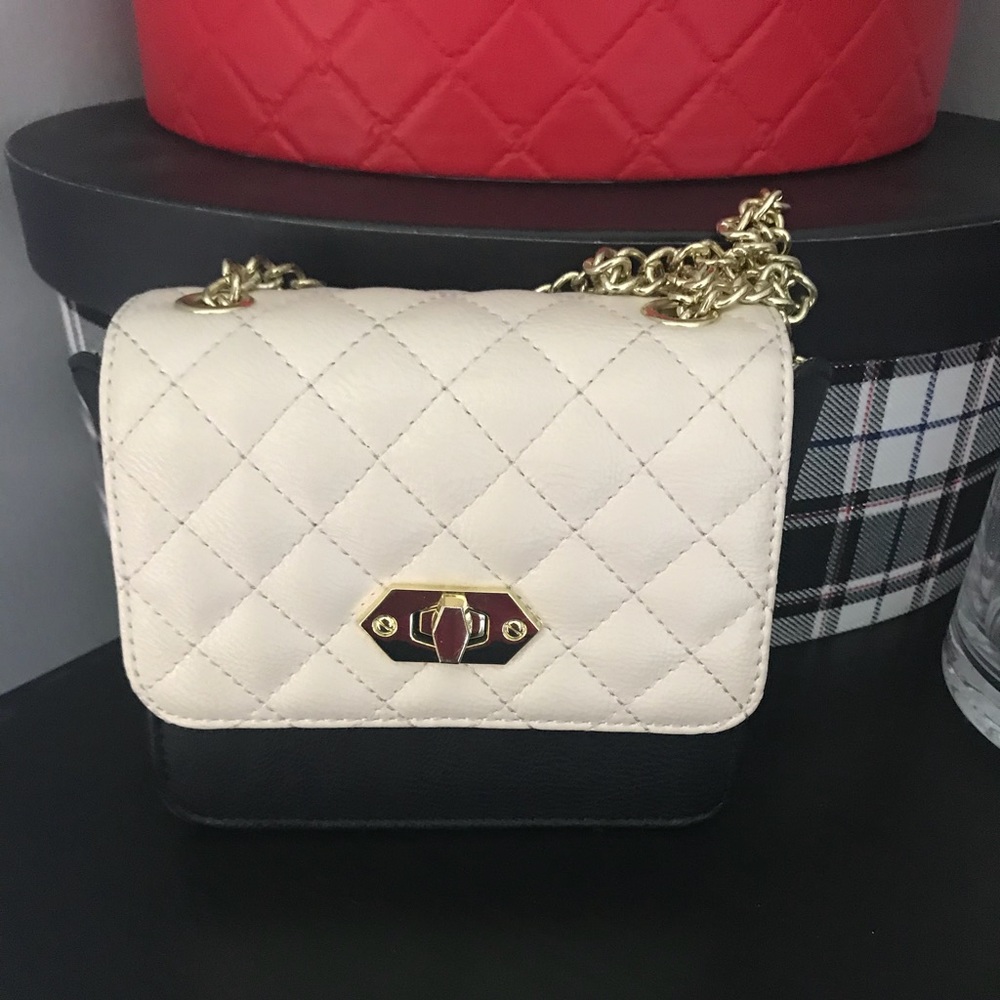 Steve Madden quilt crossbody purse